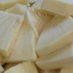 Fruit à pain ébouté